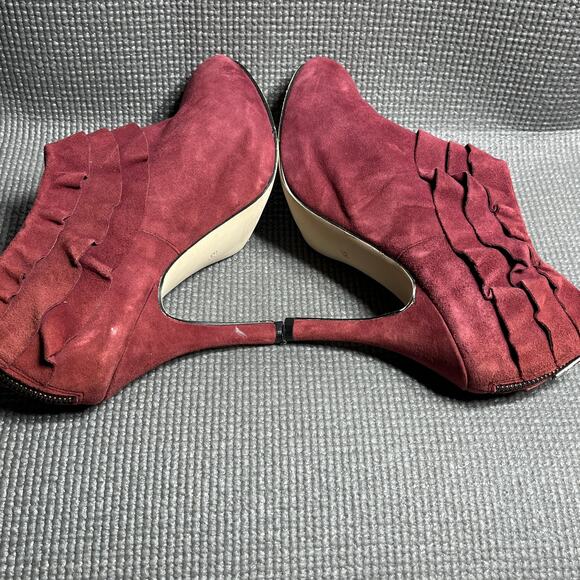 Kelsi Dagger Dorothy Booties Womens Size 8.5 Pink‎ Suede Leather Ruffle Stiletto - Picture 6 of 9